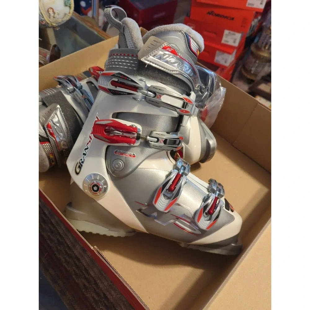 Nordica GranSport Olympia GS 10 Ski Boots 250 US Size 7 Flex 60 Made Hungary NOS